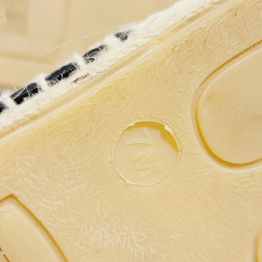 Vince Snake Embossed Crisscross Espadrille Sandal Size 7